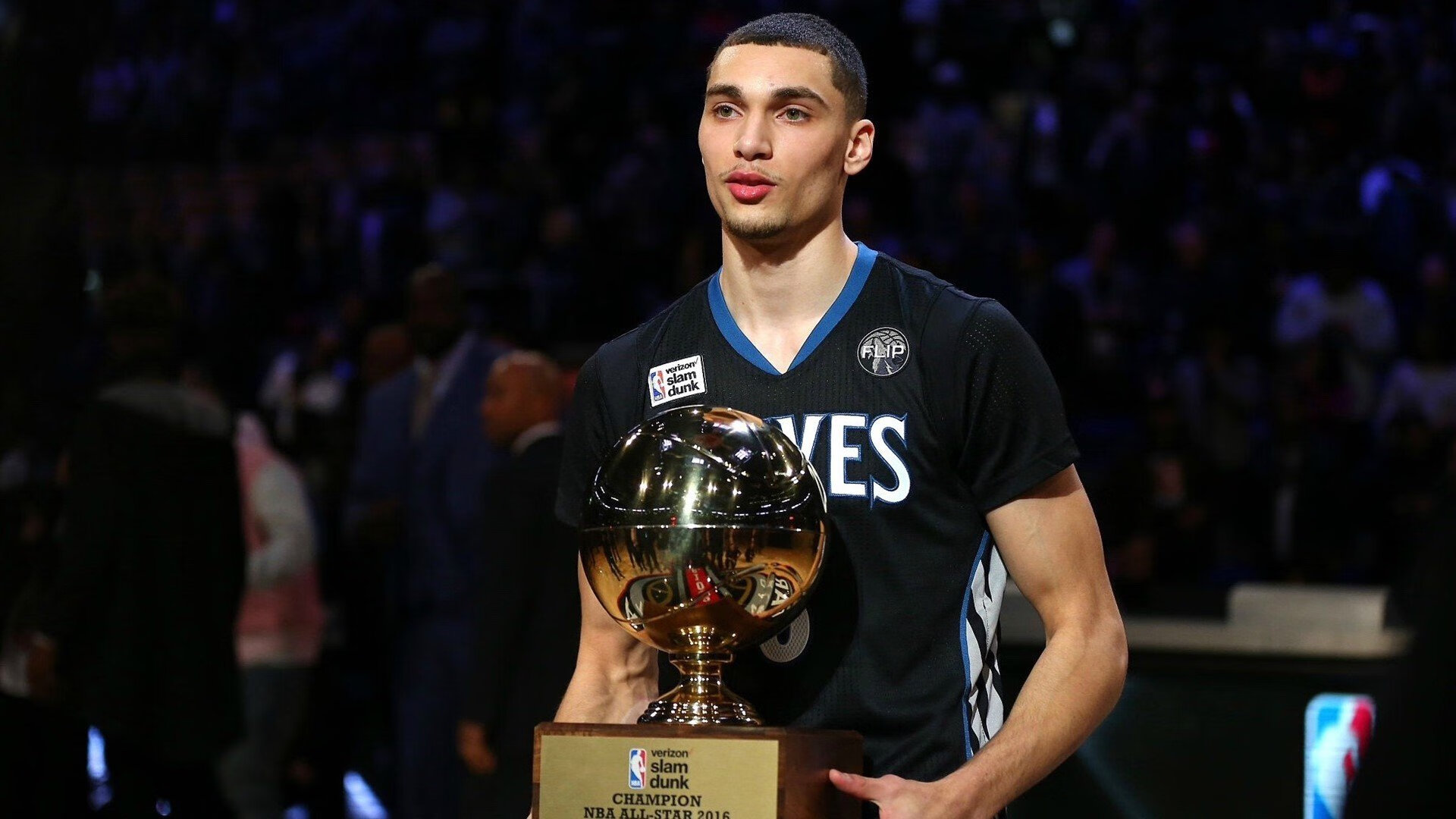 纳达尔自信回应“我还没老”,粉丝全场鼓掌的背后故事